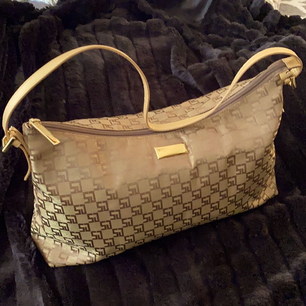 ST. JOHN monogram purse